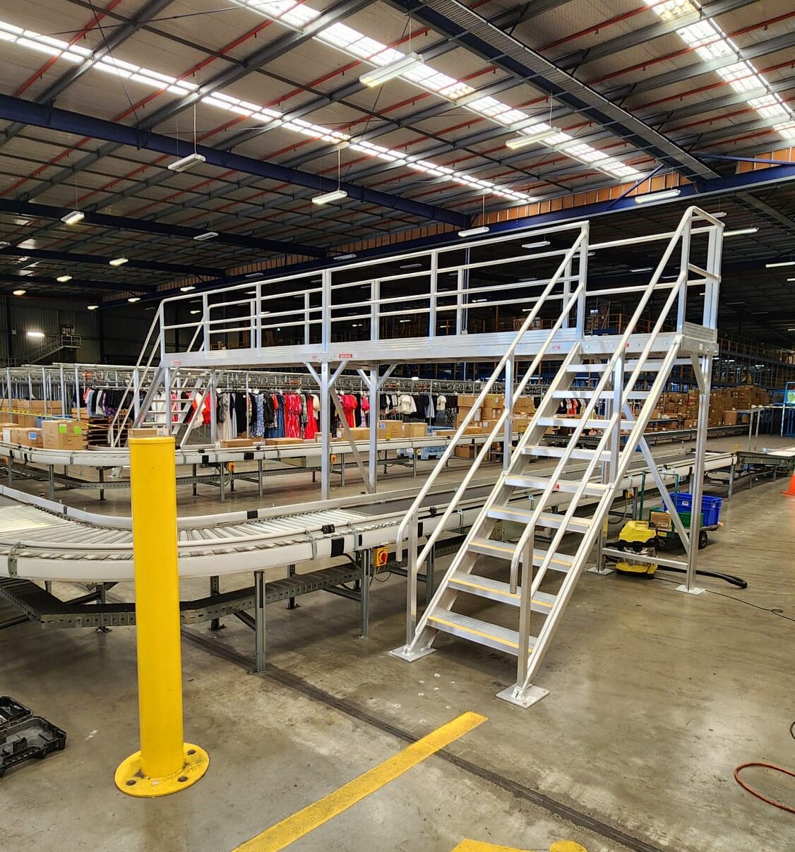 Conveyor Bridging Platform