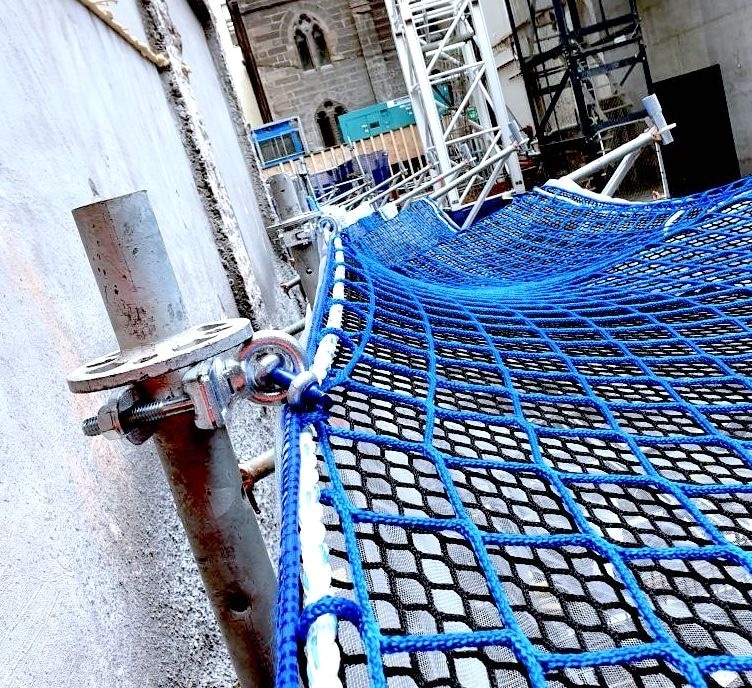 SafeSmart Adaptapanel mesh screen edge protection solution